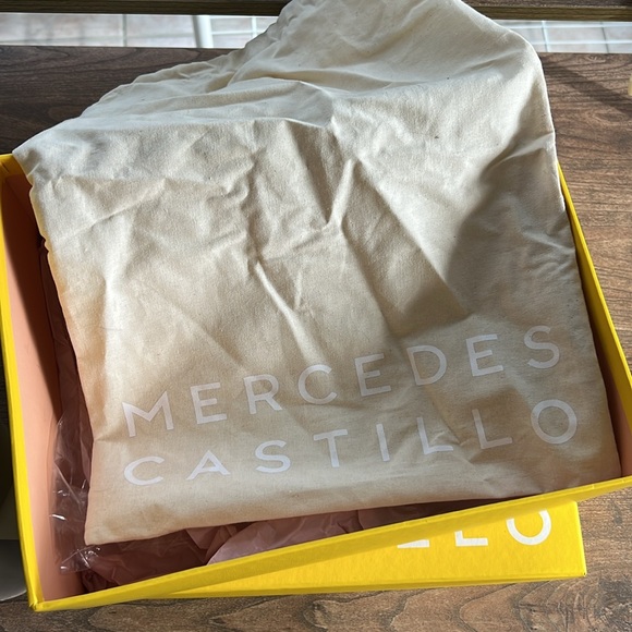 Mercedes Castillo healed dress sandals in sandstone/ivory smooth calf size 8 - Picture 11 of 11